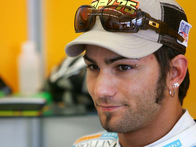 Pasini roba la pole a Faubel