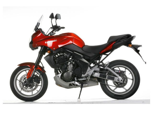 Yamaha, Aprilia y Kawasaki promocionan sus modelos