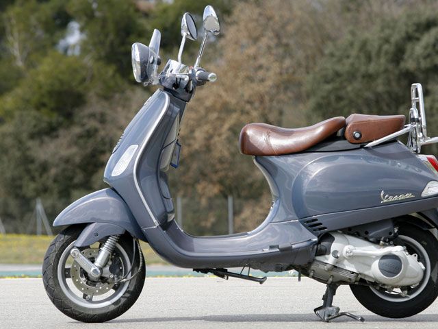 Vespa LXV 125