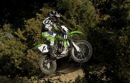 La Kawasaki KLX 450R debuta en competición