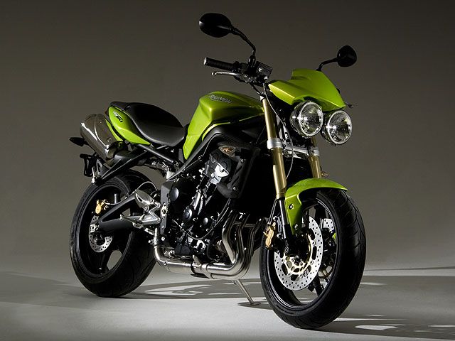 Anticipación: La Triumph Street Triple ya rueda por la calle