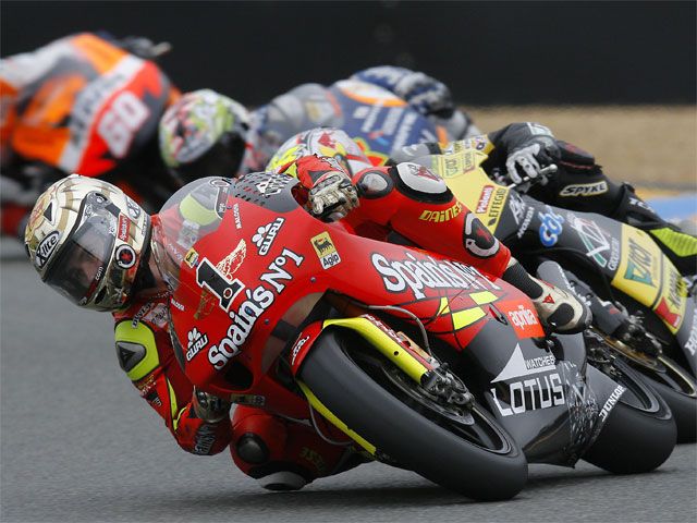 Lorenzo, imbatible