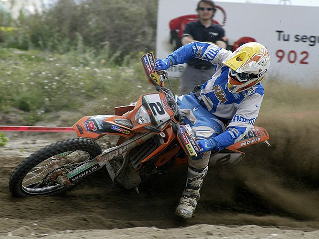 Galindo operado del codo