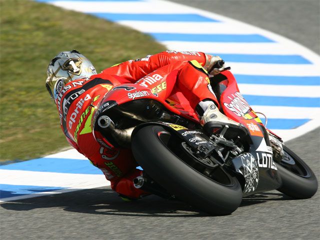Lorenzo, coser y cantar