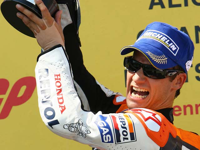 Impresionante victoria de Pedrosa