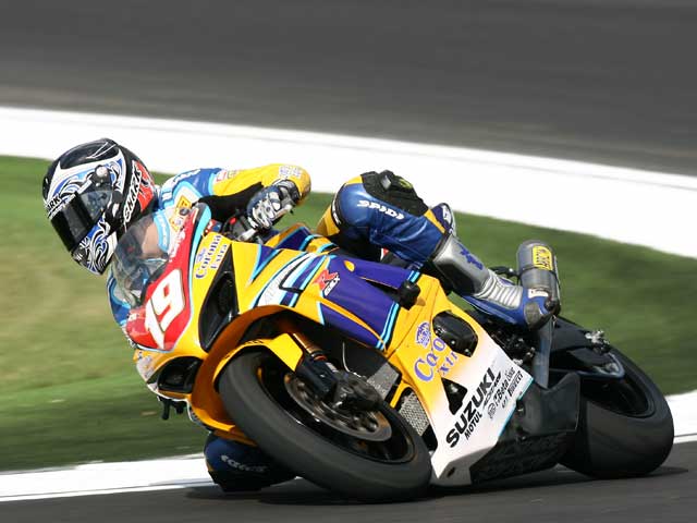 Superstock 100 y 600: Simeon y Colucci se estrenan