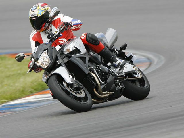 Presentación Suzuki B-King