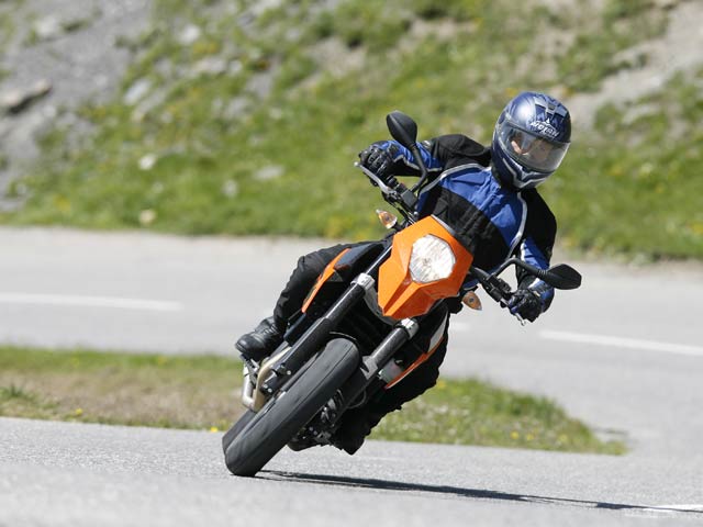 KTM 690 Supermoto