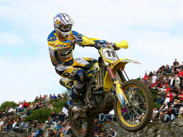 Ramon ya es líder y Cairoli también gana en MX1
