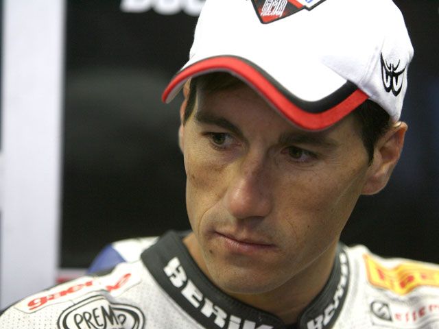 Xaus y Checa se disputan la Honda Ten Kate