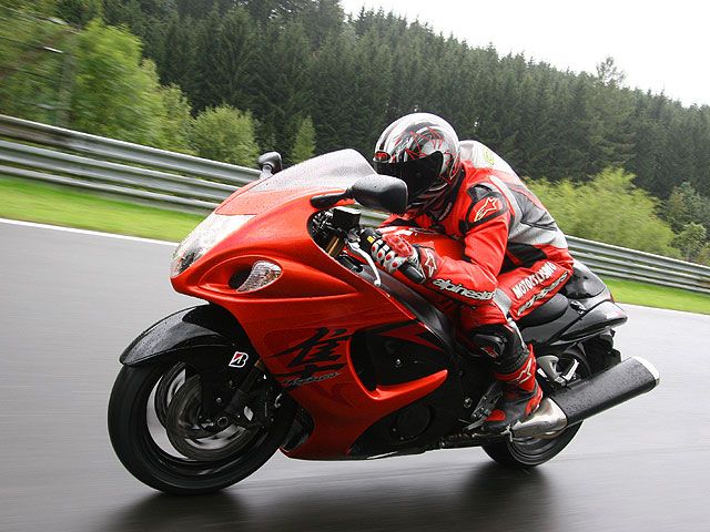 Contacto: Suzuki GSX-R 1300 Hayabusa