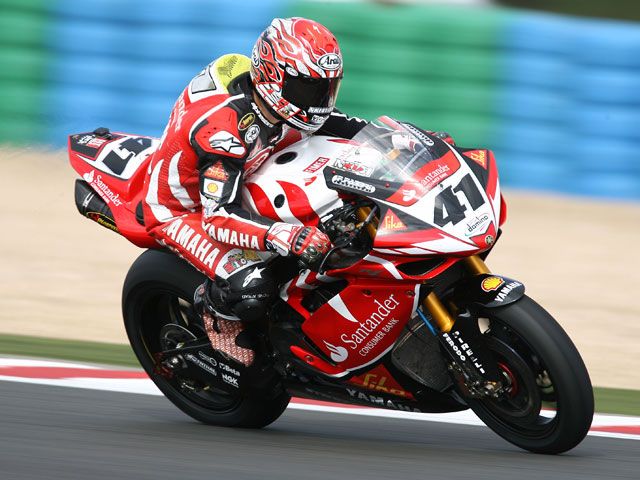 Haga mantiene vivo el mundial de SBK