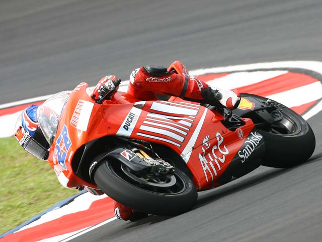 Victoria de Stoner. Pedrosa, tercero