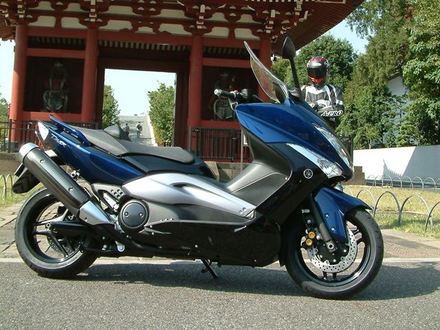 Desde la presentación de las Yamaha R6 y TMax 500 (3)
