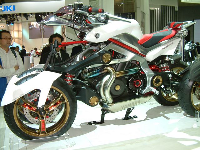Desde la presentación de las Yamaha R6 y TMax 500 (y 4) Desde la presentación de las Yamaha R6 y TMax 500 (y 4)
