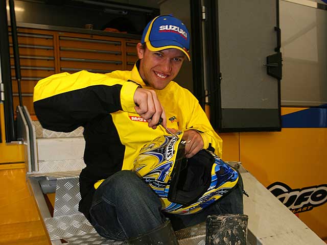 Strijbos deja Suzuki por Kawasaki GPKR