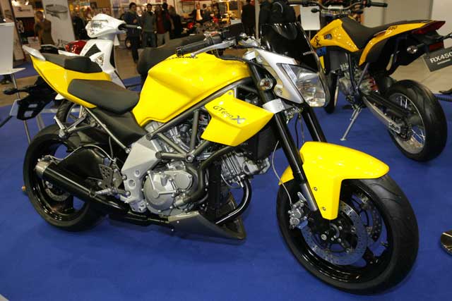 Novedades 2008: Hyosung GT 650 X