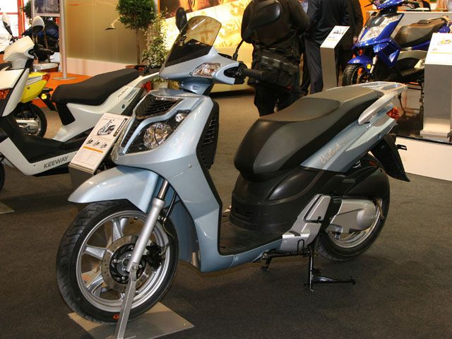 Novedades 2008: Keeway Outlook 125 / Hacker 125 / Goccia 50