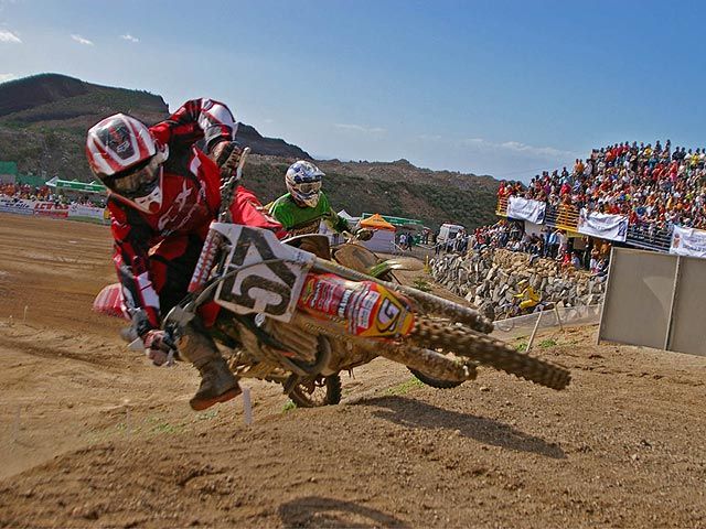 ¿Quieres ser piloto oficial de motocross?