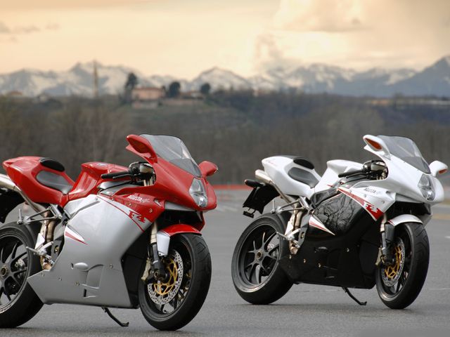 Ganador Moto del Año 2008
