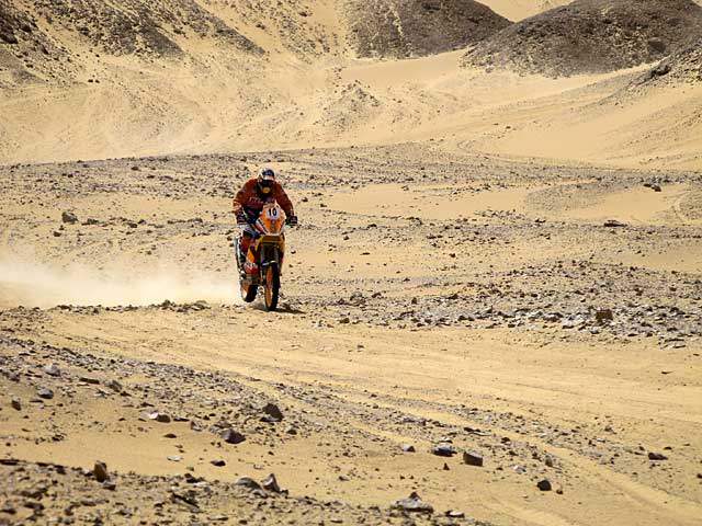 Última hora en el Dakar: Suspendidas las verificaciones técnicas