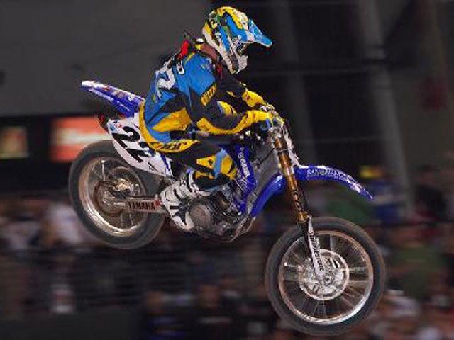 Victoria de Chad Reed y lesion de James Stewart