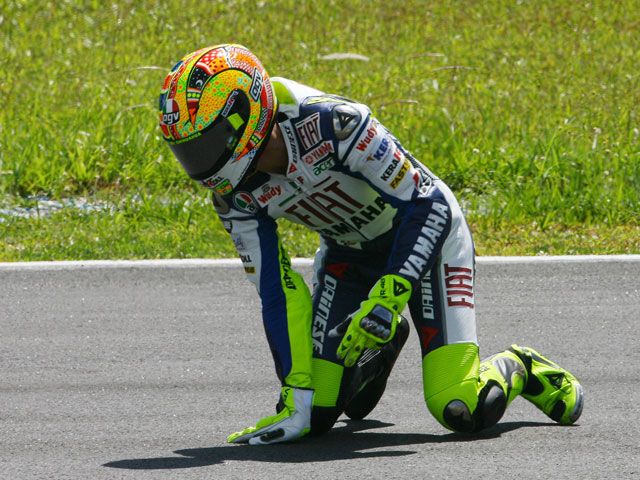 Jorge Lorenzo: "En las frenadas fuertes la Yamaha pierde estabilidad"