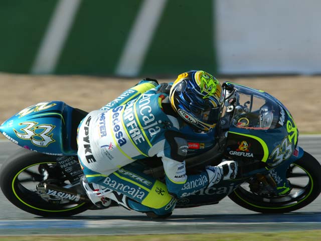 Gadea (Aprilia) y Simoncelli (Gilera), mejores en la segunda jornada de Valencia