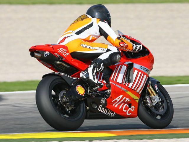 Ducati desmiente que Schumacher correrá en 2008