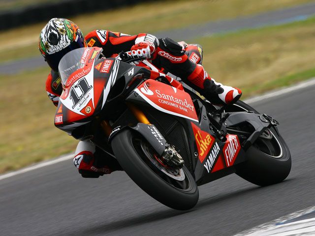 Troy Corser (Yamaha), mejor tiempo en los primeros cronometrados del Mundial SBK