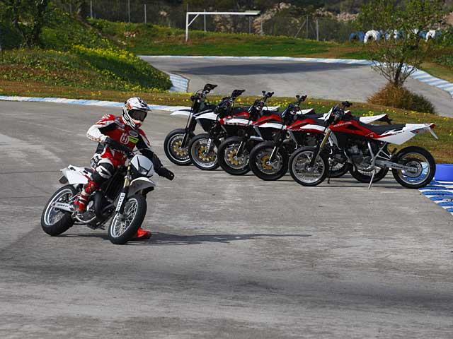 Gama Husqvarna Supermotard 2008