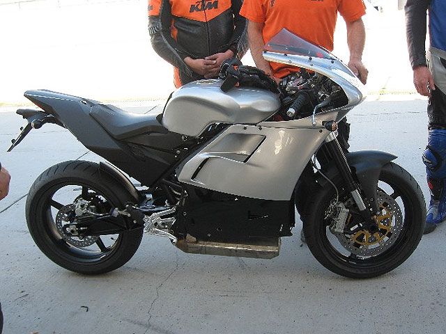 KTM RC4, primeras pruebas en pista