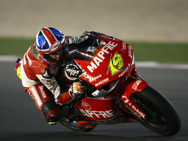 GP de Qatar. Alvaro Bautista (Aprilia) domina los primeros libres