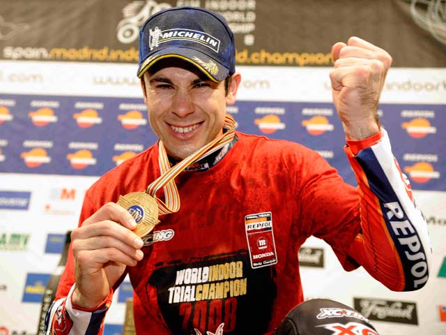 Toni Bou (Montesa Honda), bicampeón del mundo de Trial Indoor