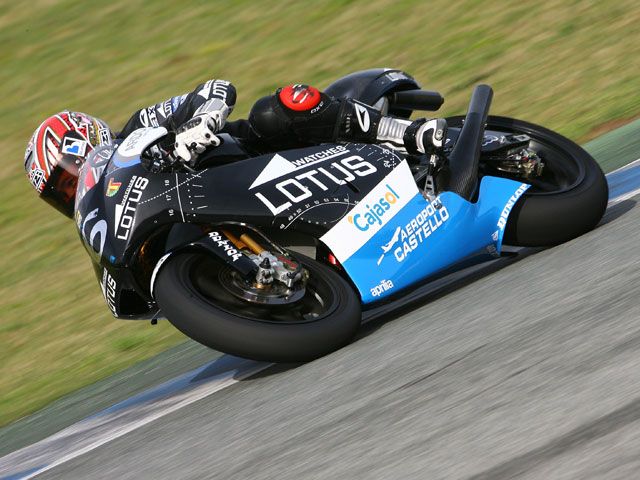 Alex Debón el más rápido de 250cc en los primeros libres de Jerez