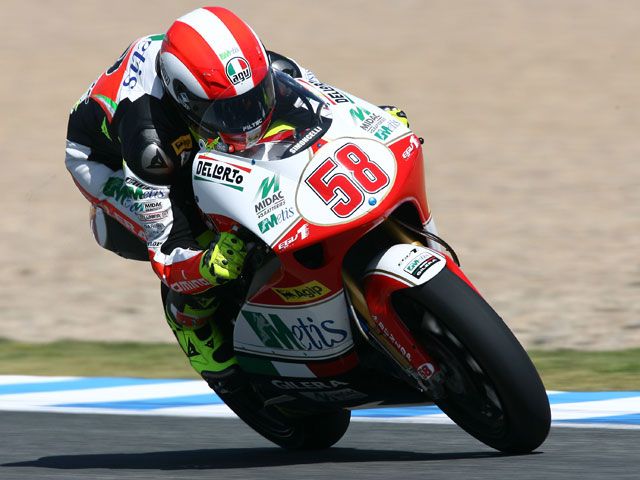 Simoncelli (Gilera), mejor tiempo por delante de Debón (Aprilia)