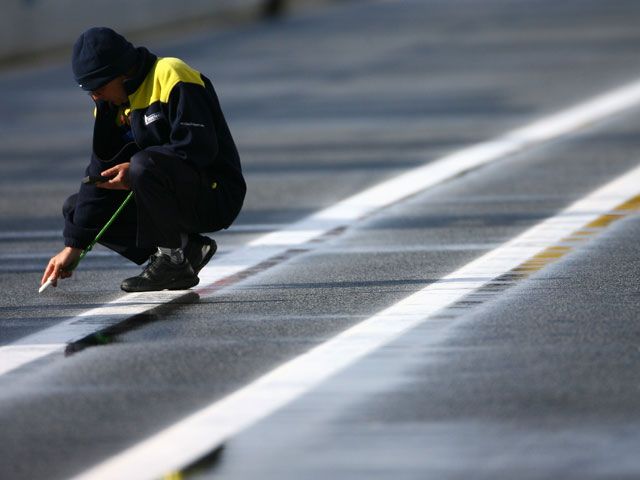 La jornada del sábado empieza con retraso en Estoril