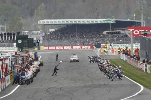 Suzuki Endurance Racing Team, en cabeza