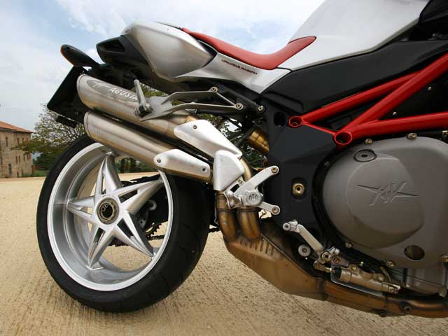 Mantenimiento moto: sonido de escape
