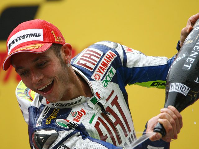 Valentino Rossi (Yamaha): "Soy muy feliz, llevaba siete carreras sin ganar"
