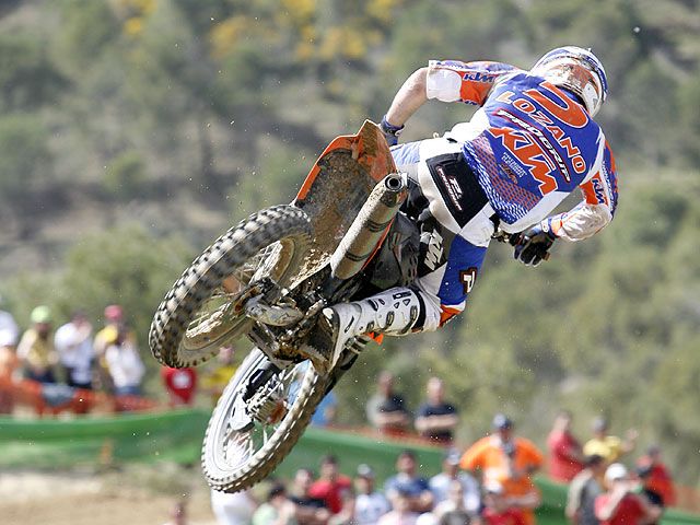 Lozano sin suerte en MX3