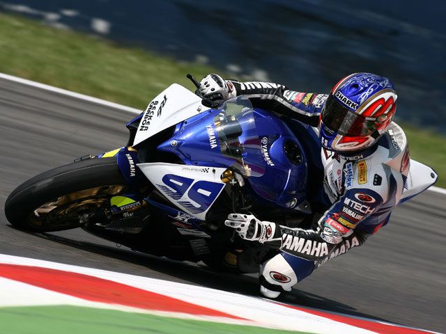 Foret (Yamaha) primero. Brookes (Honda) y Parkes (Yamaha) completan el podio