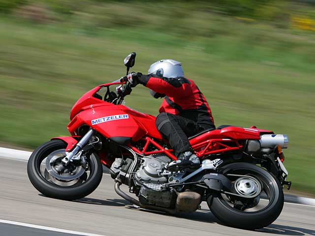 Metzeler Roadtec Z6 Interact