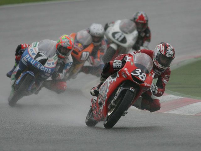 Podio para Litjens (Seel 125), Saez (Aprilia) y Pons (Aprilia) en 125GP