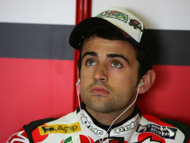 H.Barberá (Aprilia) marca el ritmo en los primeros libres de Montmeló