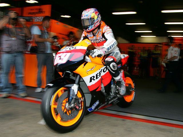 Hayden (Honda), contento con el motor neumático