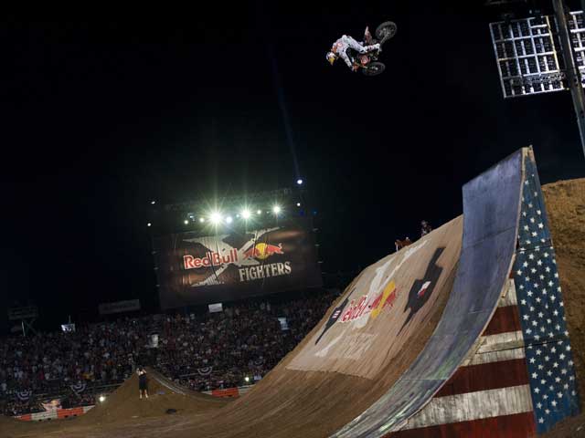 Mat Rebeaud arrasa en el Red Bull X Fighters de Texas