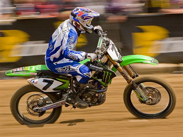 Cuarta victoria de James Stewart (Kawasaki) en el AMA de Motocross