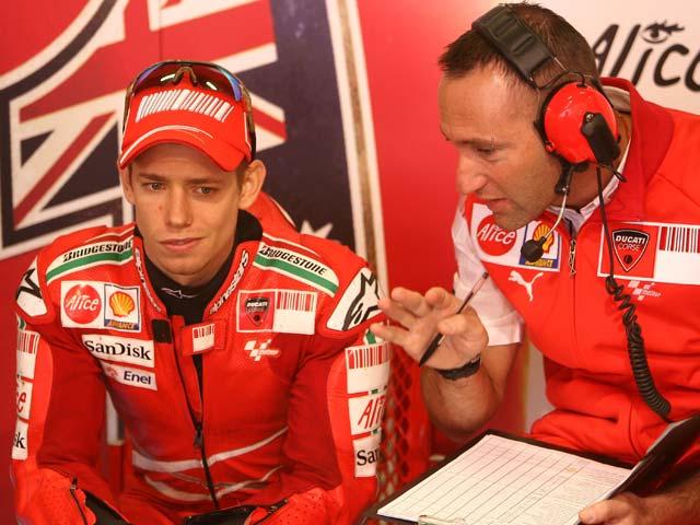 Casey Stoner: "Hemos mejorado el chasis de la Ducati"