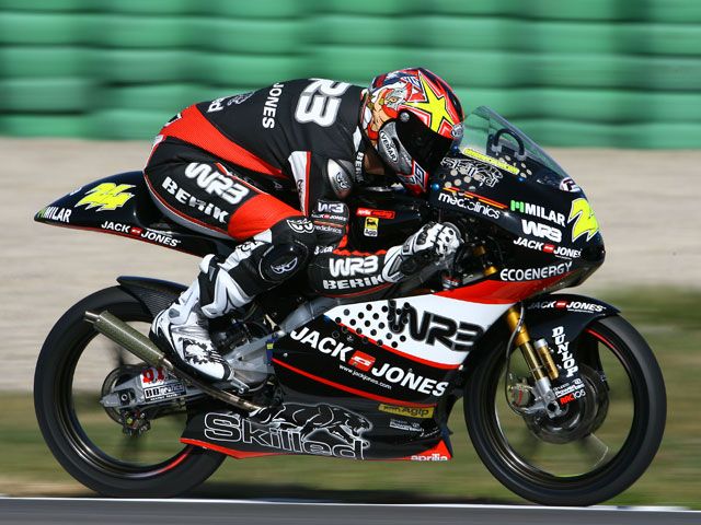 No se mejoran los tiempos de ayer y Simone Corsi (Aprilia) saldrá desde la pole